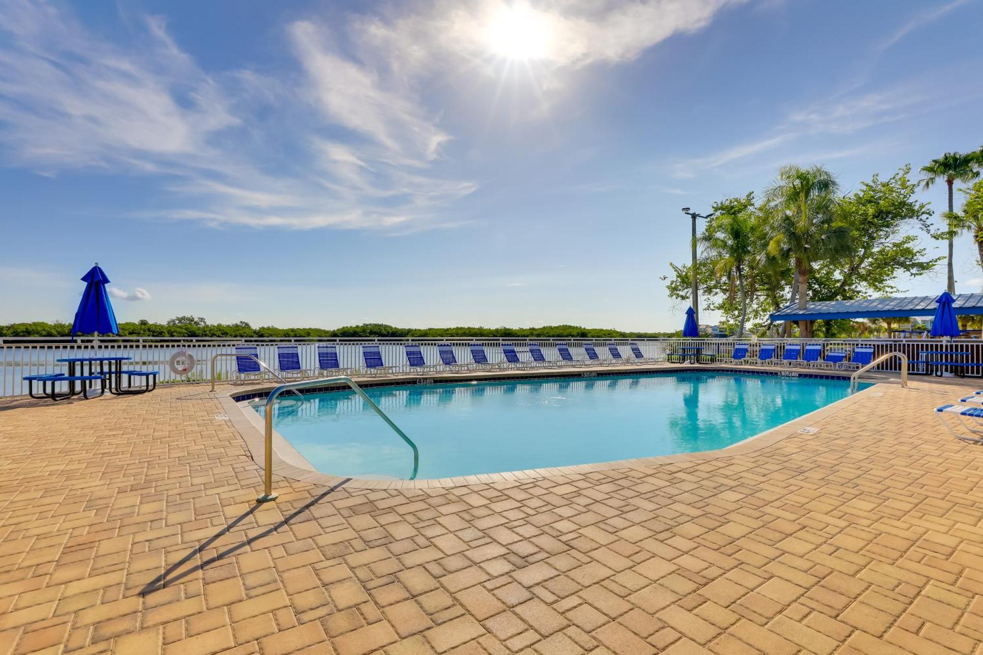Coastal-Zen Ruskin Retreat Less Than 1 Mi To Beach! Екстер'єр фото